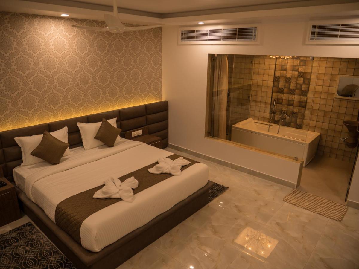 Hotel Blue Waves Jangli Ghat ภายนอก รูปภาพ